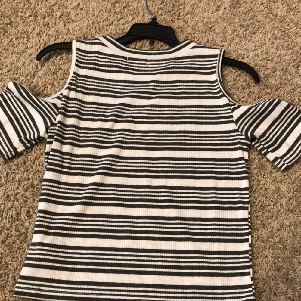 Shirt - Picture 3 of 3